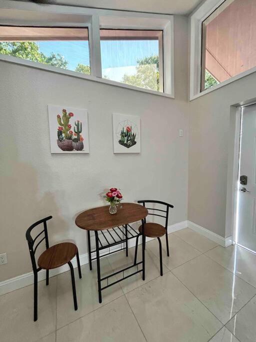 Pyramid + Free Parking&wifi/ 5%off * Tampa