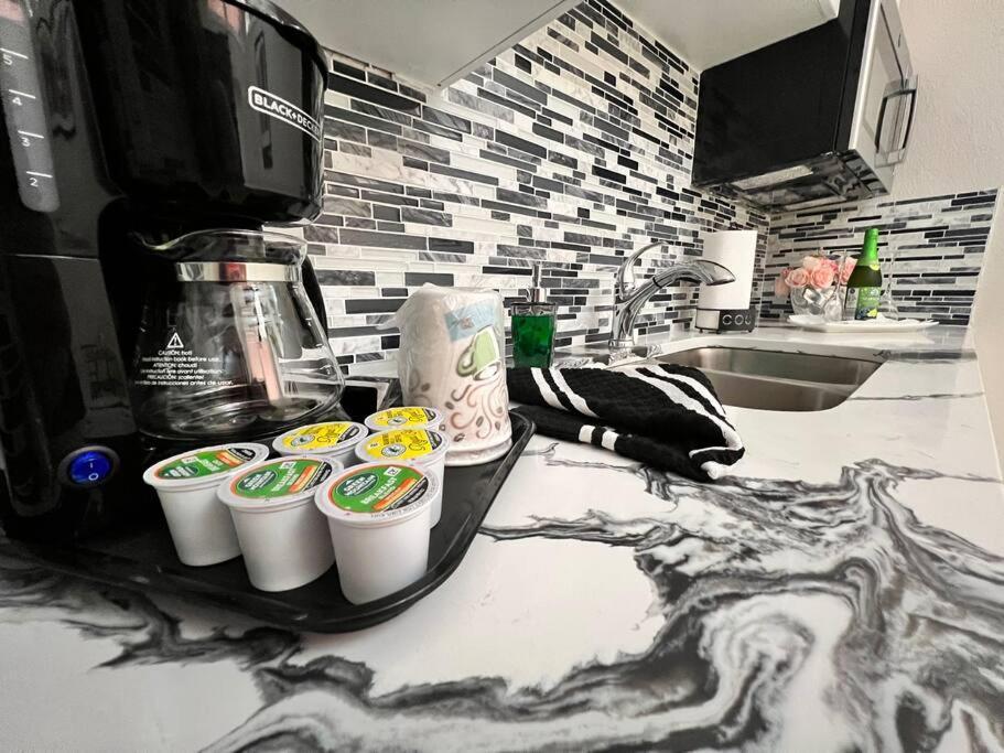 Pyramid + Free Parking&wifi/ 5%off Apartment Tampa
